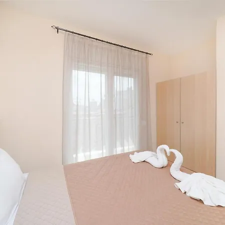 Apartamento Theodore Skála Marión