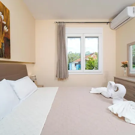 Theodore Skála Marión