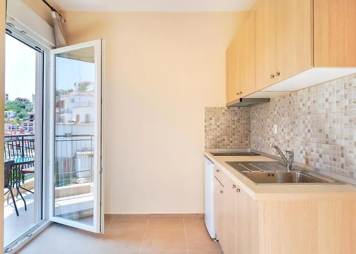 Theodore Lägenhet *